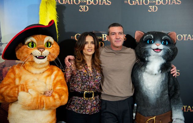 EL_GATO_CON_BOTAS_rueda_2 EL_GATO_CON_BOTAS_rueda_2