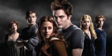 CREPÚSCULO noticia: Tras vampiros guapetones, cazadores de brujas… aún más guapetones