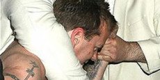KIEFER SUTHERLAND noticia: 24… hostias en Londres