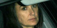 DEMI MOORE noticia: Demi ingresada de mal de amores