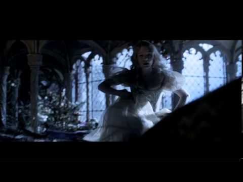 LA BELLA Y LA BESTIA (2014) tráiler español y V.O.