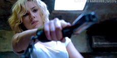 LUCY noticia: Scarlett Johansson bate a Dwayne Johnson