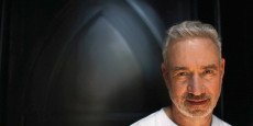 STARGATE noticia: El mismo Roland Emmerich dirigirá el reboot