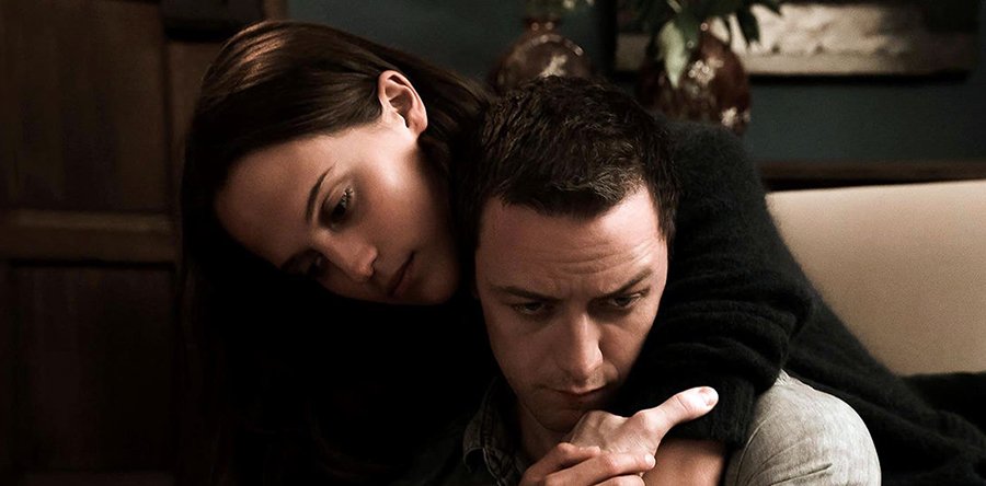 INMERSIÓN primera foto: James McAvoy y Alicia Vikander en España