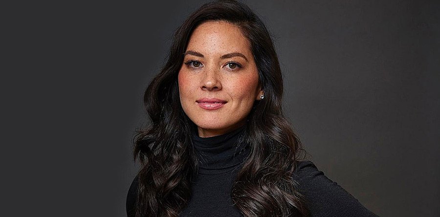 THE PREDATOR noticia: Olivia Munn, chica Predator