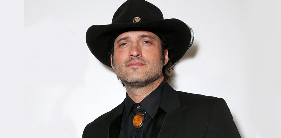 RESCATE EN NUEVA YORK noticia: Robert Rodriguez director
