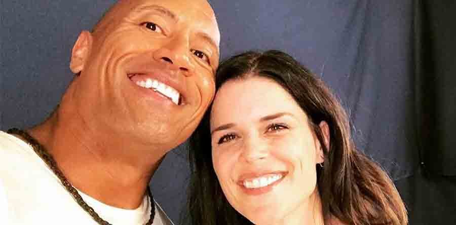 SKYSCRAPER avance: Dwayne & Neve love story