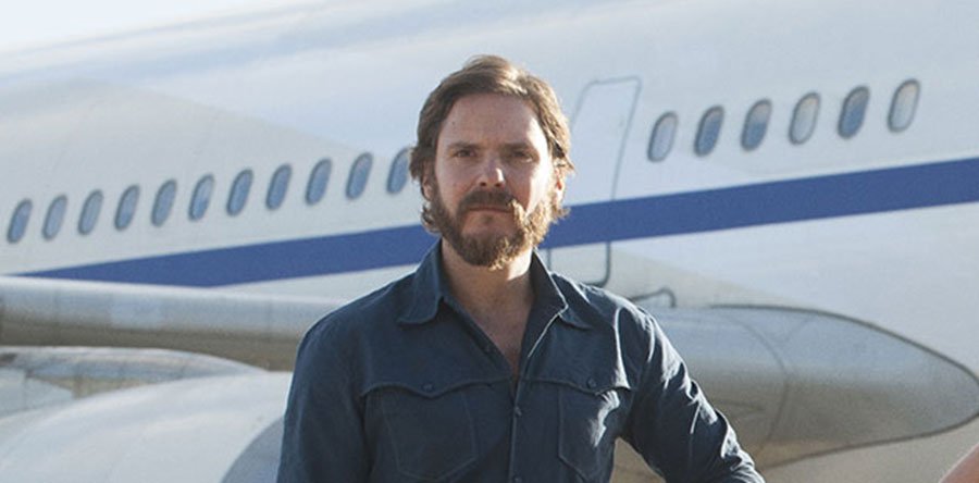 7 DÍAS EN ENTEBBE avance: Daniel Bruhl contra el terrorismo