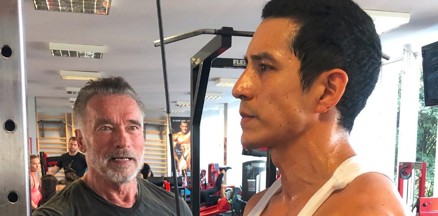 TERMINATOR: DESTINO OSCURO avance: T-800 Sr. y T-800 Jr.