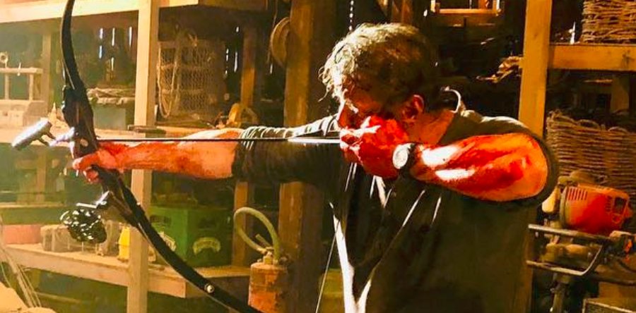 RAMBO 5: LAST BLOOD avance: Con la flecha a punto