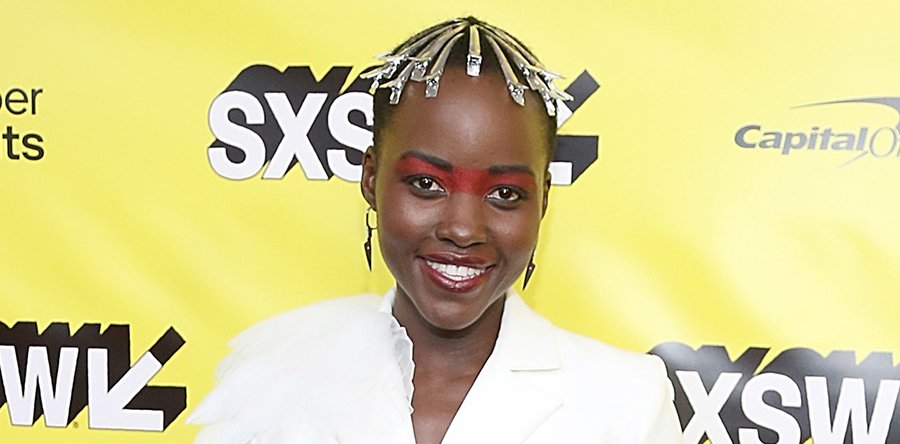 NOSOTROS premiere: Premiere nuestra