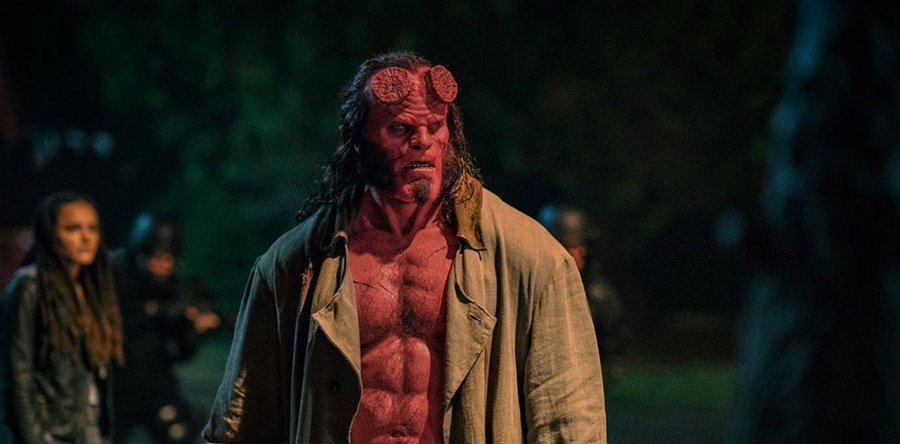 HELLBOY ficha