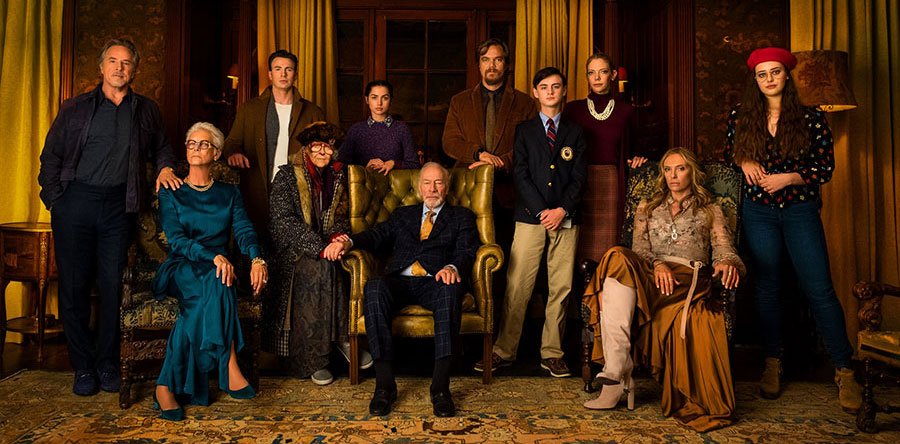 PUÑALES POR LA ESPALDA ficha