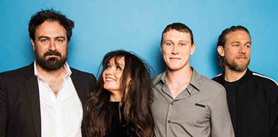 LA VERDADERA HISTORIA DE LA BANDA DE KELLY premiere: Premiere verdadera