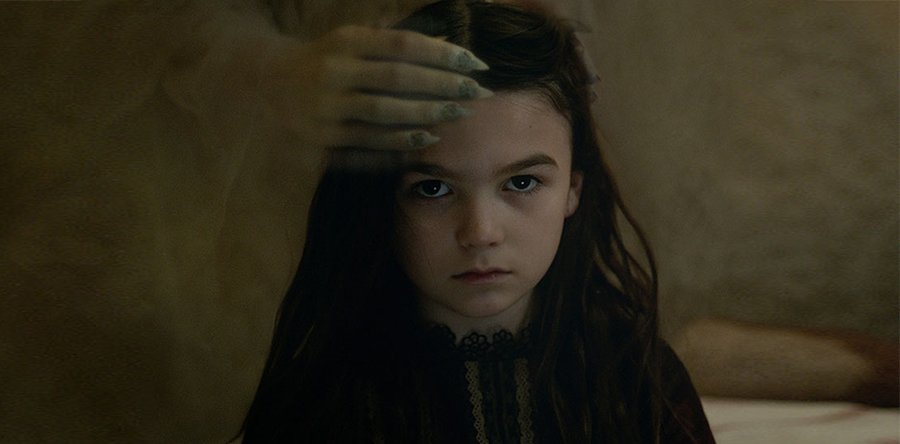 OTRA VUELTA DE TUERCA ficha