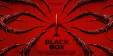 BLACK BOX: VUELO 298 crítica: Alienígenas en el avión